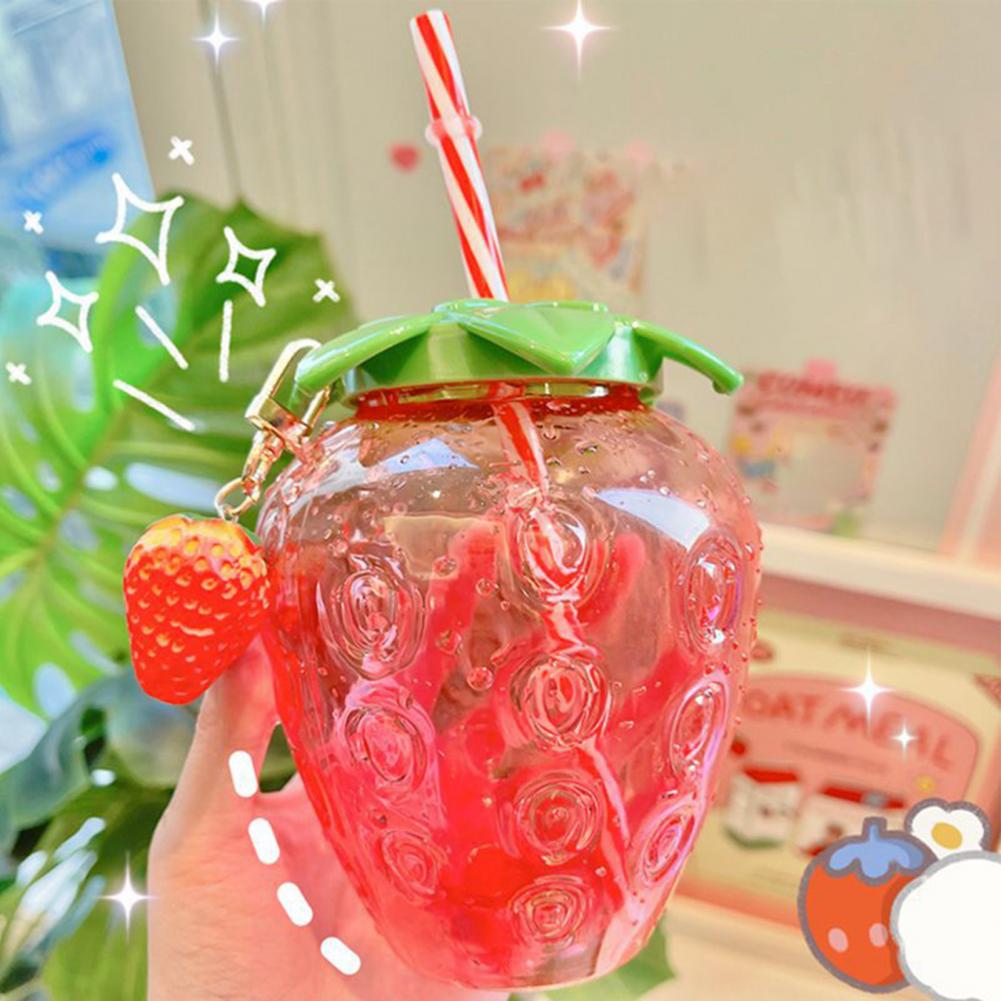 500ml süße Erdbeerflasche mit Strohhalm